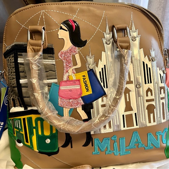 Backpack - Picture 2 of 2